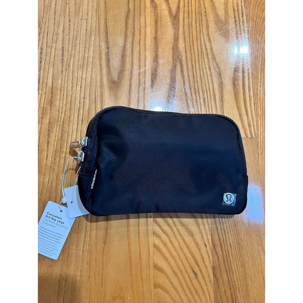 Lululemon everywhere belt bag black 2L-new with tag - Picture 6 of 10